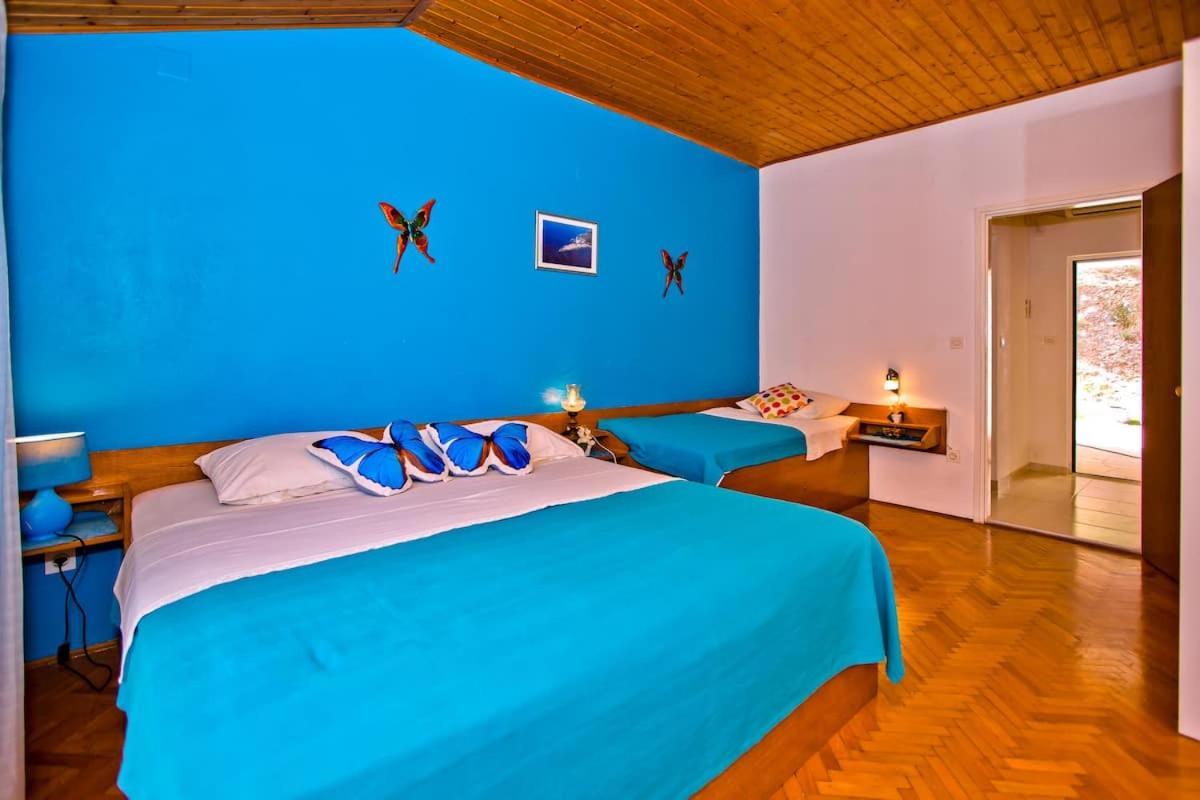 Villa Mateljan Zastražišće Eksteriør billede