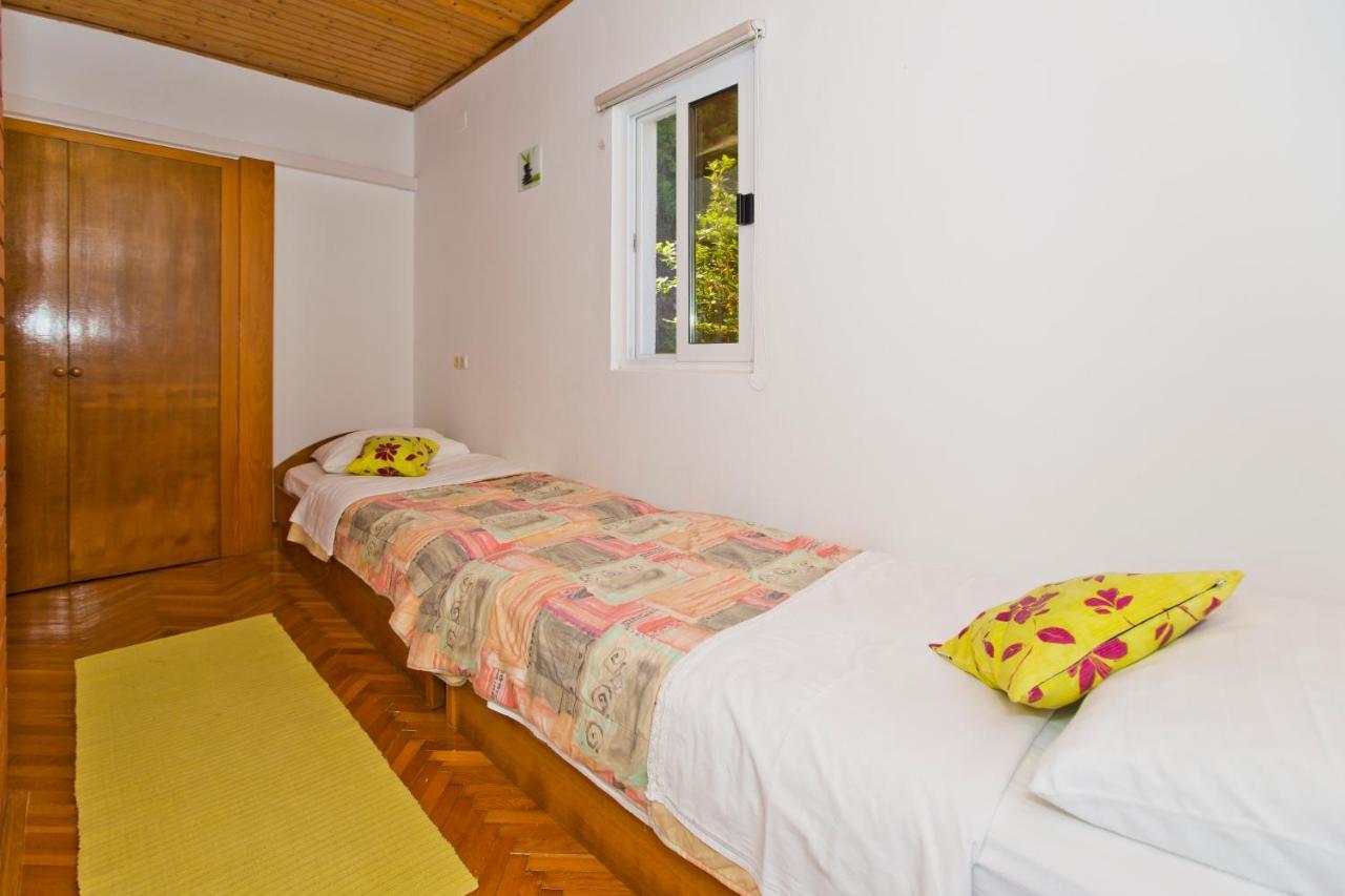 Villa Mateljan Zastražišće Eksteriør billede