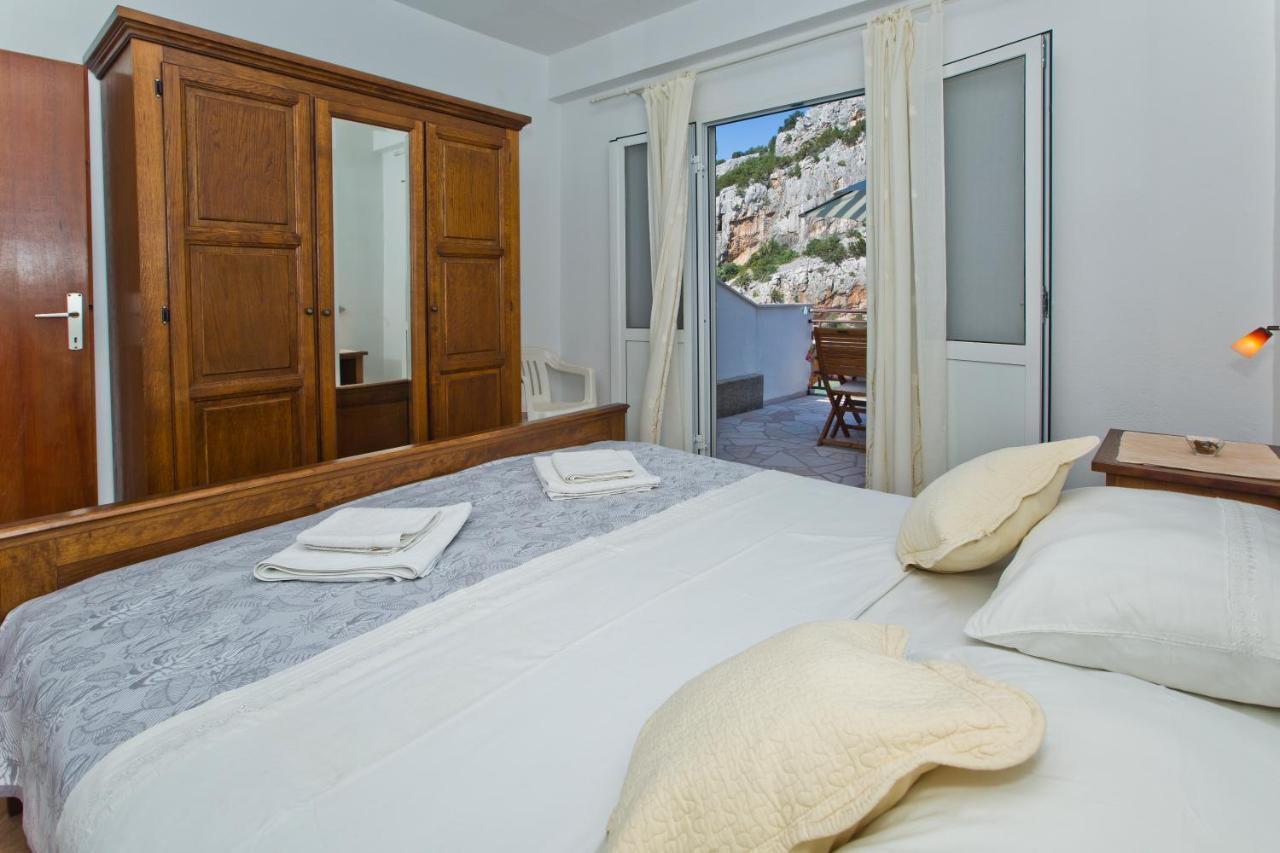 Villa Mateljan Zastražišće Eksteriør billede