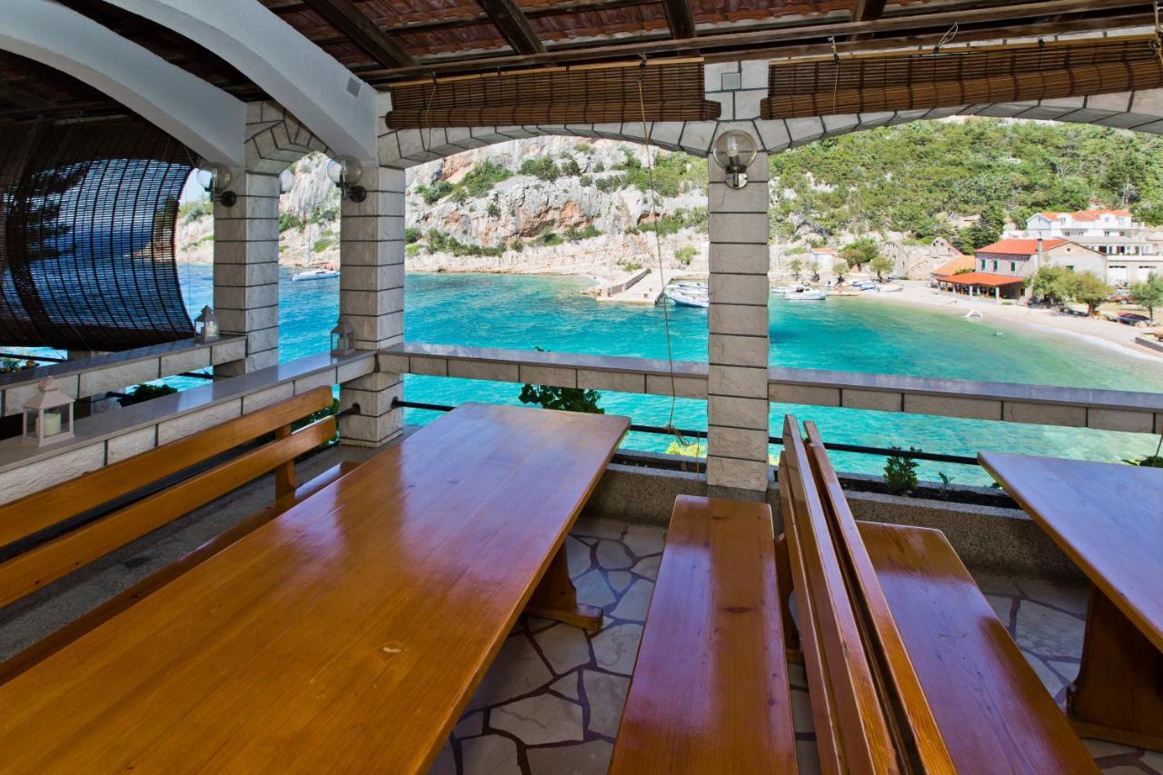 Villa Mateljan Zastražišće Eksteriør billede